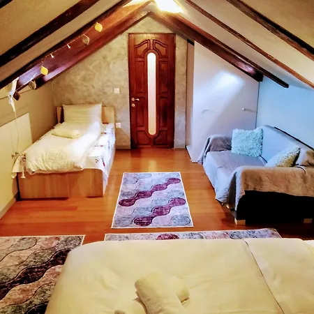 Castel Apartment